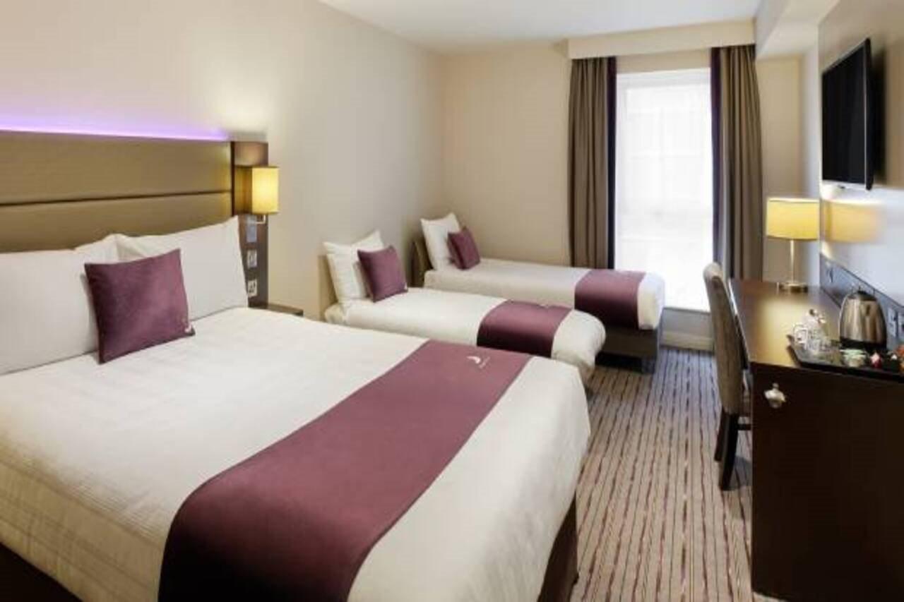 Premier Inn London Gatwick Airport South - London Road Crawley  Exteriér fotografie